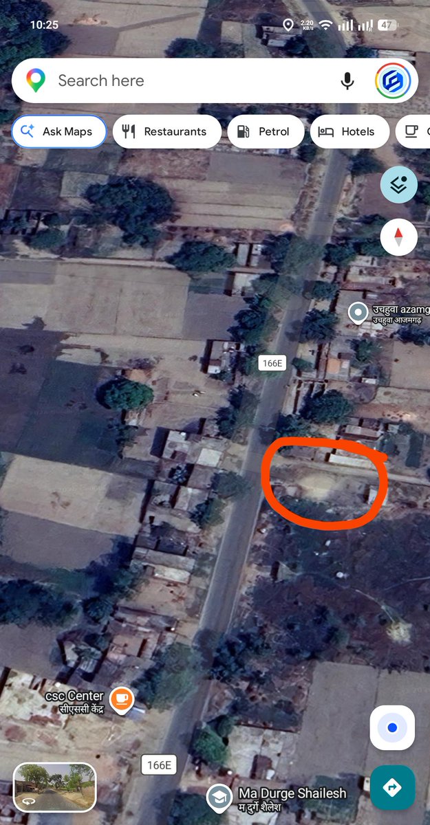 RahulVoice03's tweet photo. Hello @Uppolice @azampolice @112UttarPradesh @ghazipurpolice
Saidpur-Chirayacot मार्ग पर सड़क किनारे वॉलीबॉल खेलने के कारण मेरी बाइक दुर्घटनाग्रस्त हो गई। व गंभीर चोटें आई हैं। कृपया घटना स्थल पर तत्काल कार्रवाई कर सड़क किनारे खेल पर रोक लगाई जाए ताकि भविष्य में कोई और  न हो। https://t.co/jsxT0BxxbI