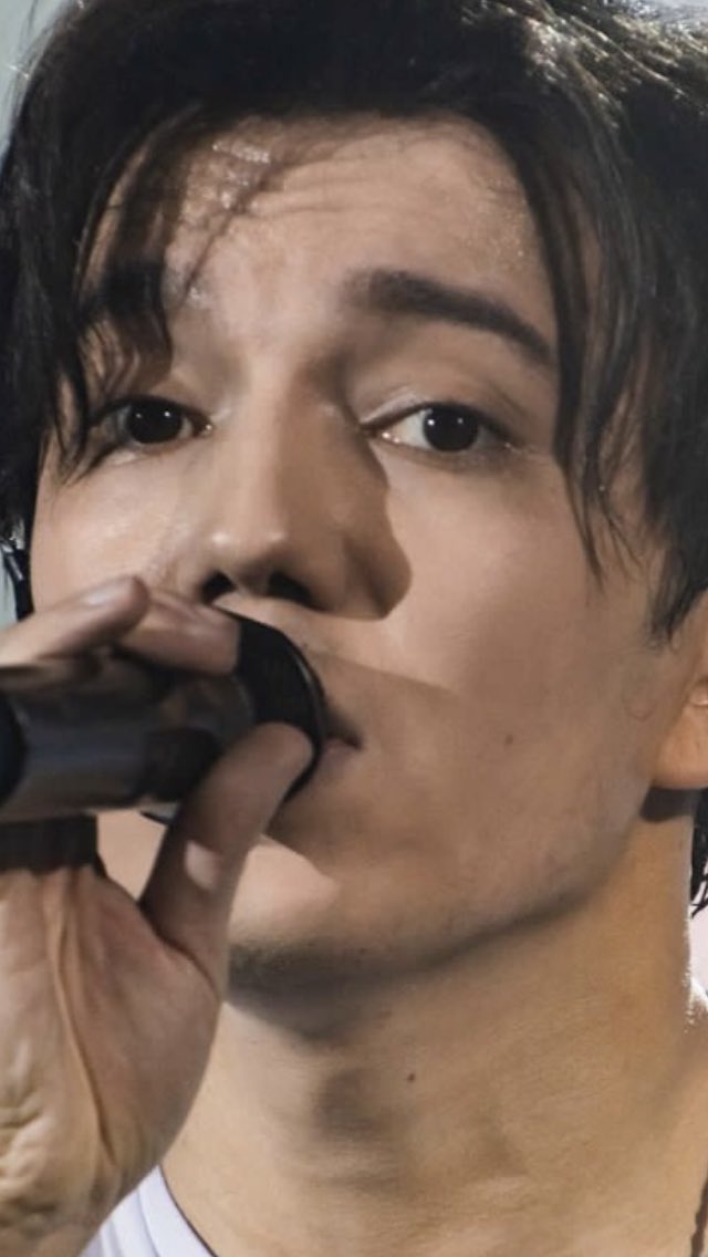 IrinaVS73's tweet photo. @Fanclub_phoenix @dimash_official Его глаза притягивают, как магнит, заставляя всматриваться в них, пытаясь разгадать его чувства 💫
THE VOICE OF THE STEPPE 
#DimashNumberOne https://t.co/67gK0zY0c9