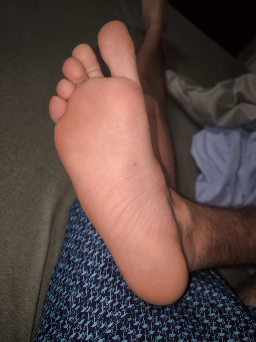 frenchfeet🇨🇵 tweet media