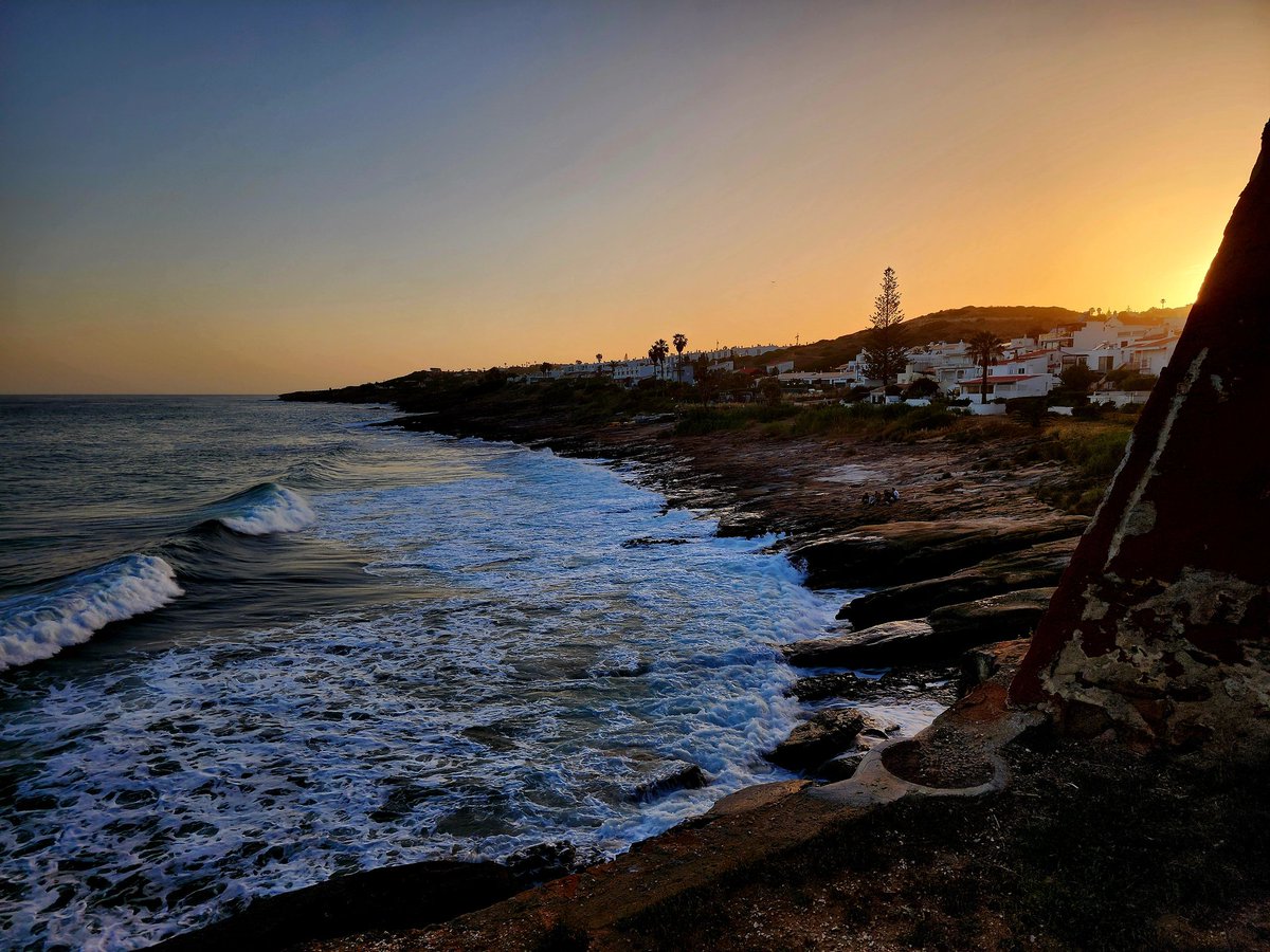 Sano_VR's tweet photo. Southern Portugal is a pretty fire place to visit. I highly recommend! https://t.co/yG2oMyb0jj