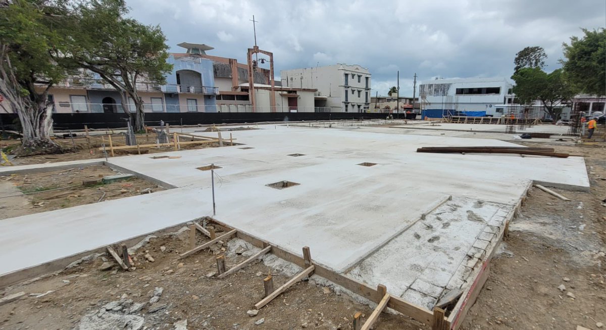 catano's tweet photo. Progreso de los trabajos de remodelación y mejoras de las Plazas de Recreo y Quinto Centenario para el pronto disfrute de nuestra comunidad. https://t.co/20jdcxYqqC