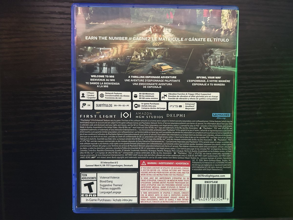 ArkhamFtw's tweet photo. Thought I share this with everyone that I got today https://t.co/zt6sb3xPE3