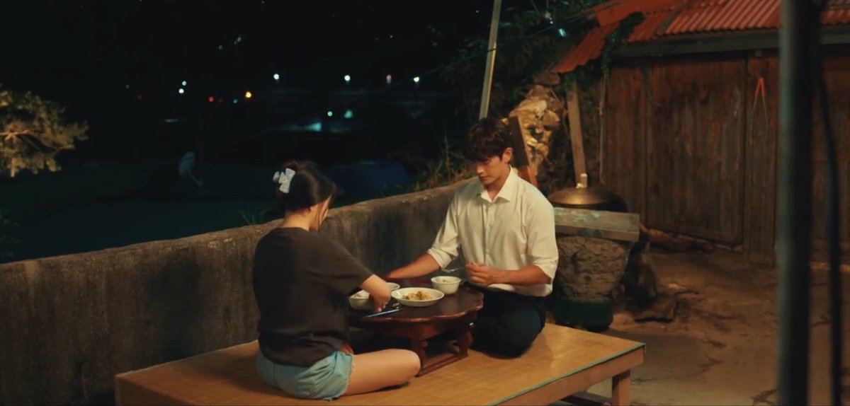 cheezzle's tweet photo. seru bgt nontonin mereka yg kalo mau makan harus masak dulu semuanya dari awal🥹🥹❤️

#AzureSpring #AzureSpringEp6 https://t.co/JdJ61YLp6T