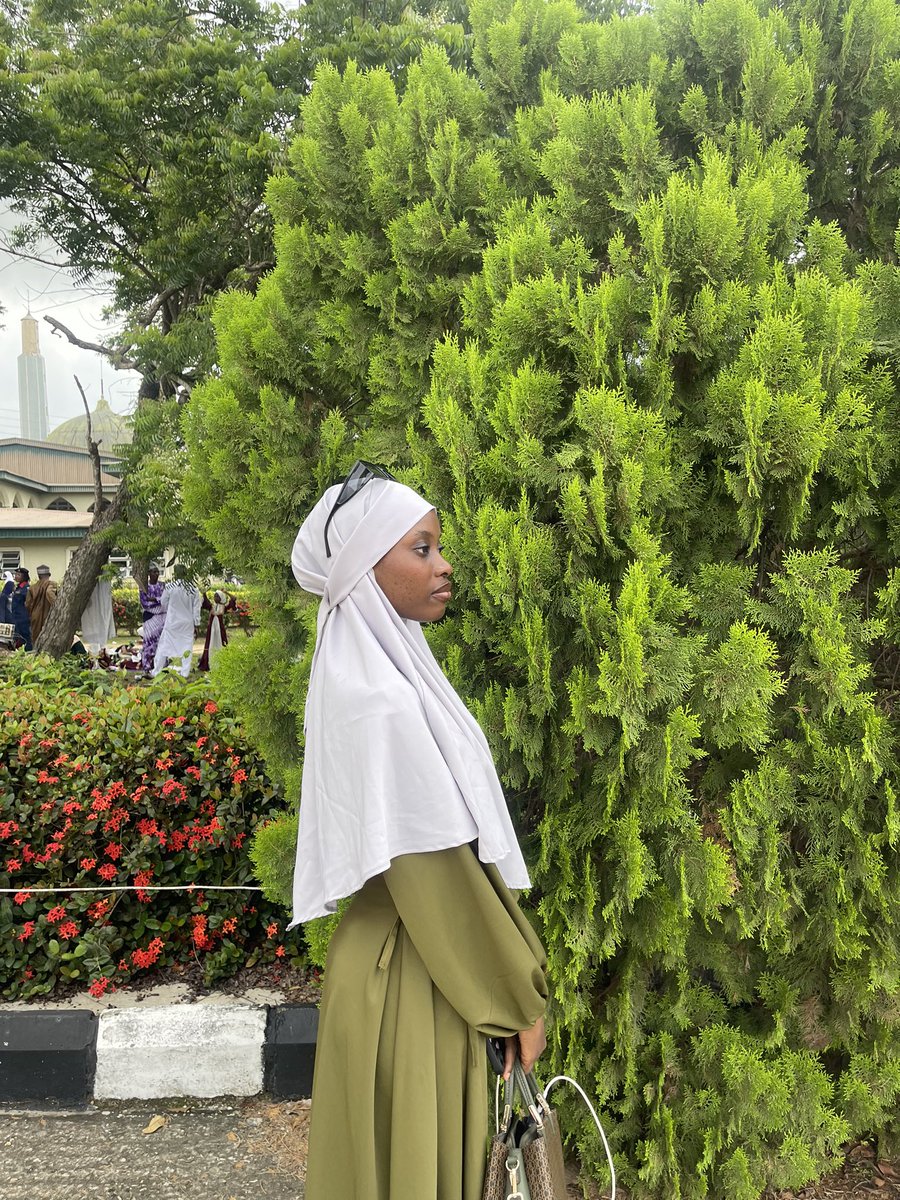 zeeishh's tweet photo. Taqaballalahu Minna wa minkum. Eid Mubarak💚✨ https://t.co/2jkl5VLnDP