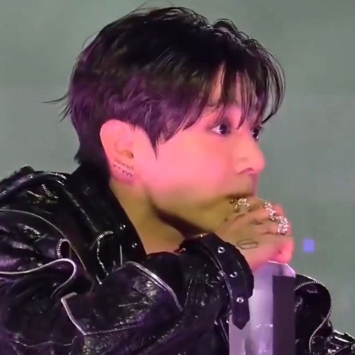 정국⁷ tweet media