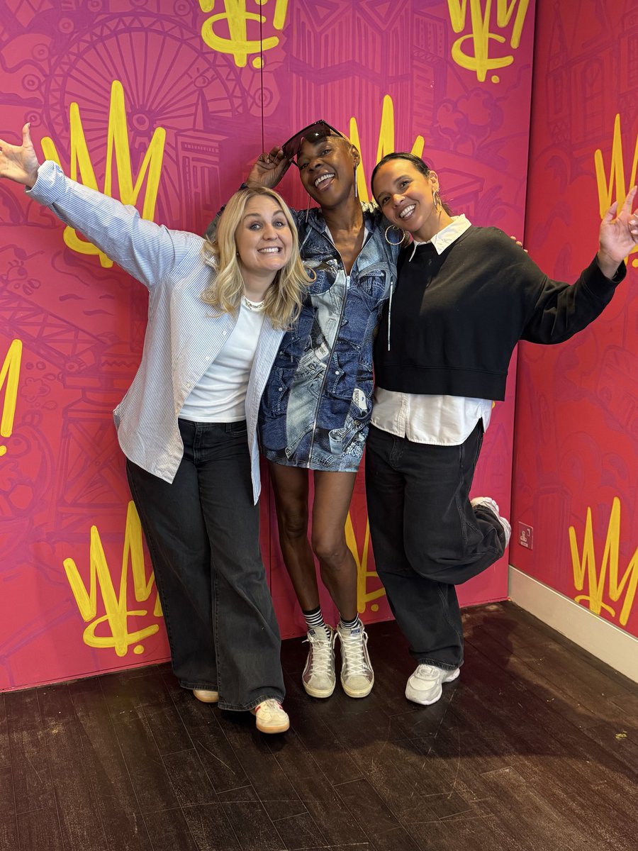 officialsonique's tweet photo. I’m so happy to have signed with Warner Chappell Music. Looking forward to this new chapter and working with such an incredible team. Exciting times ahead! https://t.co/z06UWsICvM