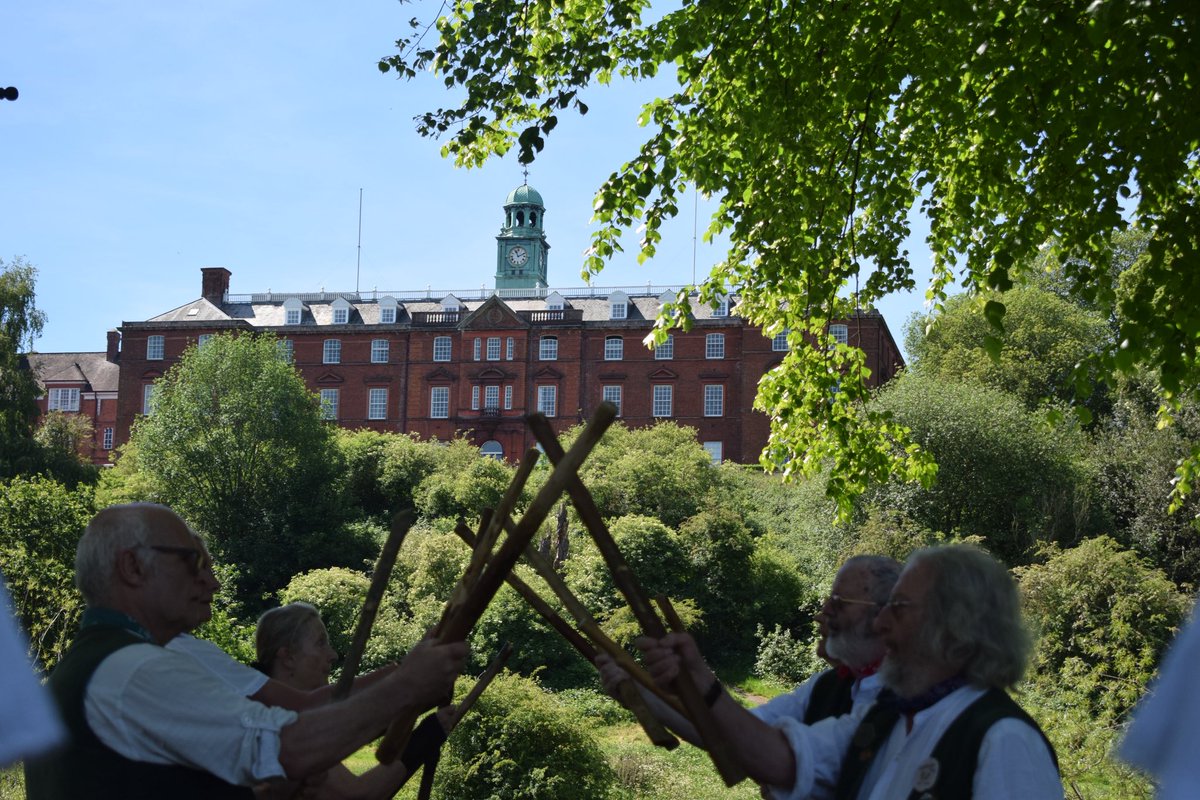 shrewsmorris's tweet photo. On Sunday 24th March Shrewsbury Morris Dancers continued their #Shrewsbury Monopoly Tour and danced all around our super town, including @FlaxMaltings_ and The Quarry Park. Tomorrow is the end of the Monopoly Tour. https://t.co/YNS35HPJsq