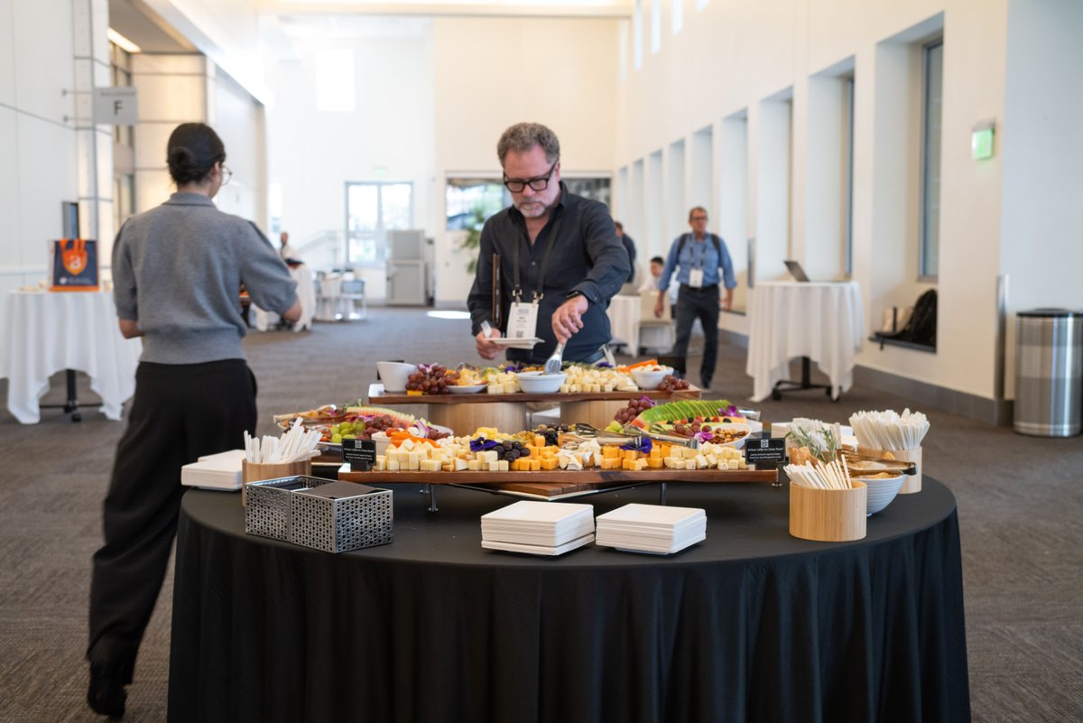 SCANPH's tweet photo. 🏠 General registration is OPEN! 

The 2026 SCANPH Annual Conference is coming to the Los Angeles Convention Center, and this year, we're building toward an affordable future together.

Join us October 7-8th! https://t.co/UZaqw0Cm5k https://t.co/oeTYFilh17