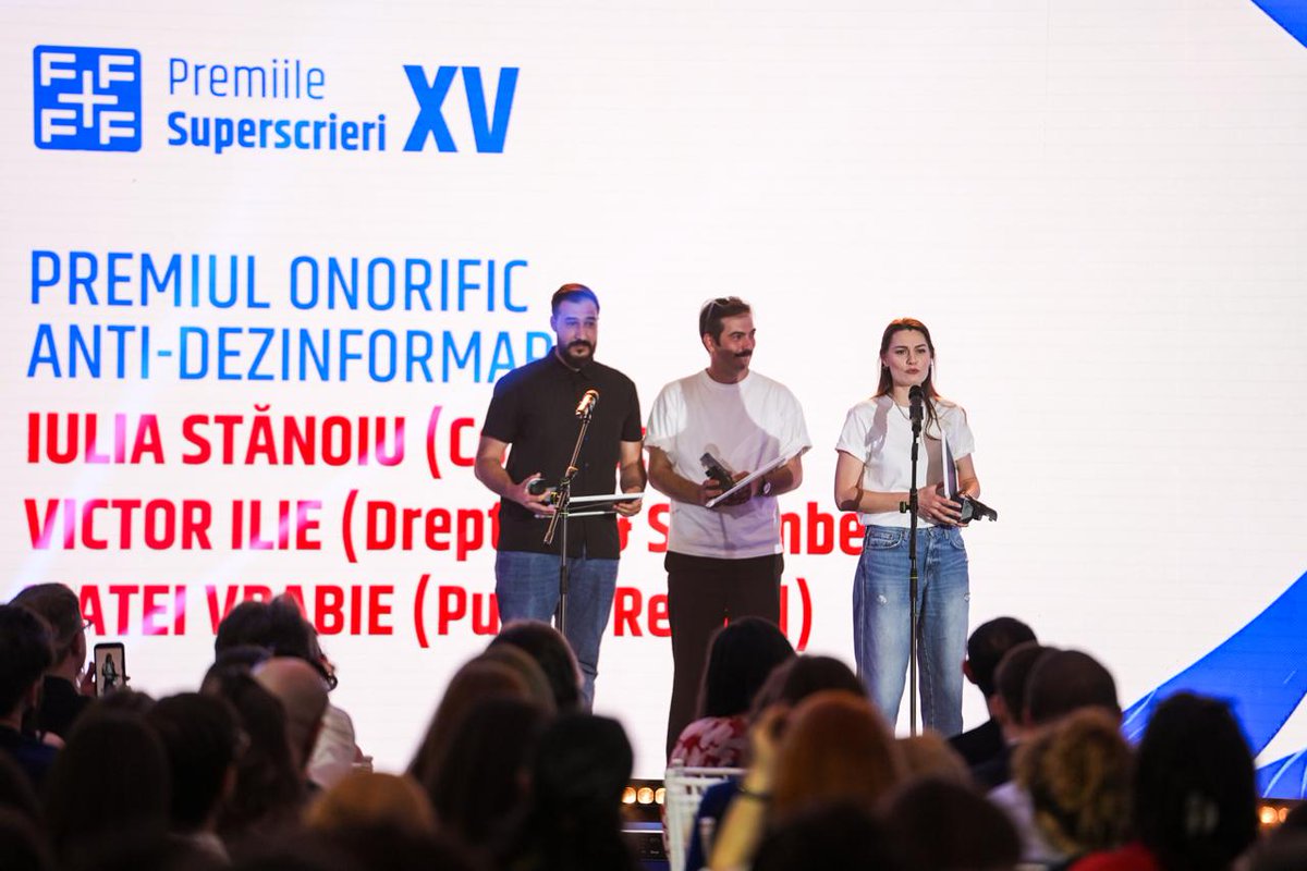 Context_ro's tweet photo. 🎉 Felicitări colegei noastre Iulia Stănoiu pentru Premiul onorific Anti-Dezinformare din cadrul galei Superscrieri. https://t.co/mCCJol0cwo
