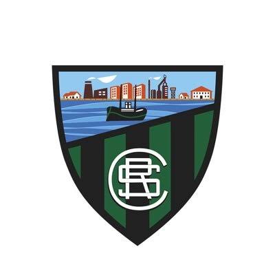 SestaoRiverHoy's tweet photo. 🚨 Recogemos lo más destacado de las primeras palabras de Héctor Urquía como entrenador del Sestao River.

Ha dejado varias claves sobre el proyecto, la plantilla, la cantera, la idea de juego y los objetivos de la próxima temporada 👇

🔹 Cómo afronta el reto
➡️ Humildad, ambición y muchas ganas. Asume la dificultad de una categoría exigente, pero con confianza en el trabajo y la construcción del equipo.

🔹 Idea de juego
➡️ Quiere un equipo competitivo y agresivo, con capacidad para llevar el peso de los partidos y adaptarse a diferentes contextos.

🔹 Grupo humano
➡️ Da mucha importancia al vestuario. Cree que la base del proyecto debe estar en construir un grupo fuerte y unido.

🔹 Plantilla
➡️ Busca una plantilla equilibrada, con mezcla de juventud y experiencia. La ambición y la personalidad del jugador tendrán mucho peso.

🔹 Filial
➡️ La cantera estará presente. Los jóvenes tendrán oportunidades, pero siempre por méritos propios.

🔹 Las Llanas
➡️ Quiere un Sestao River fuerte en casa, pero preparado también para competir lejos de Las Llanas.

🔹 Objetivo
➡️ Mirada puesta en el ascenso. El técnico apuesta por ir partido a partido, pero sin perder de vista el objetivo final.