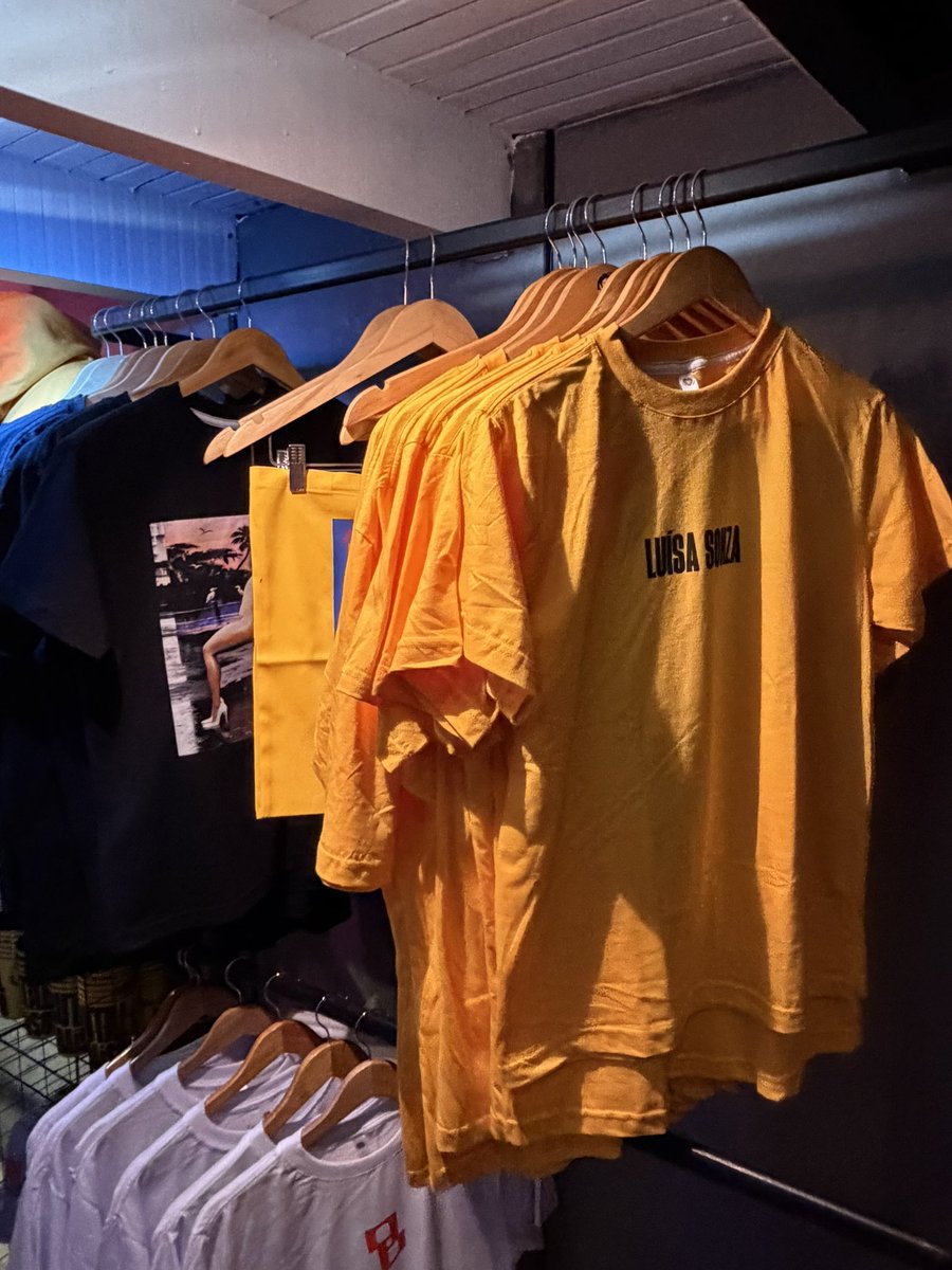 fifisdabraba's tweet photo. 📍 Endereço: Galeria do Rock — Rua 24 de Maio, 62 — República — Loja 372

⏰ Horário: das 10h às 19h

Esperamos vocês lá! 💛💙❤️ https://t.co/veETIO7M4Y