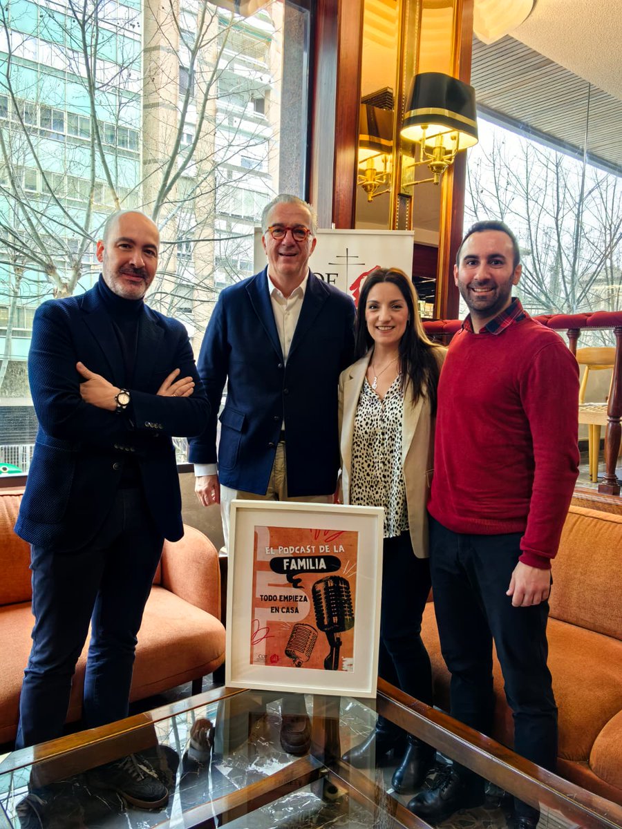 Archisevilla1's tweet photo. 🎙️ ¡Ya disponible el segundo episodio de 'El Podcast de la Familia'!

El conferencista internacional Pep Borrell protagoniza la segunda entrega de esta iniciativa del @COF2H  que aúna evangelización y comunicación a través de entrevistas a expertos, influencers y testimonios sobre la familia, el matrimonio y el amor.

🎧 Escúchalo aquí:  https://t.co/Yzfs6KL9Y6

ℹ️ Más info: https://t.co/V2IJSWeFeH