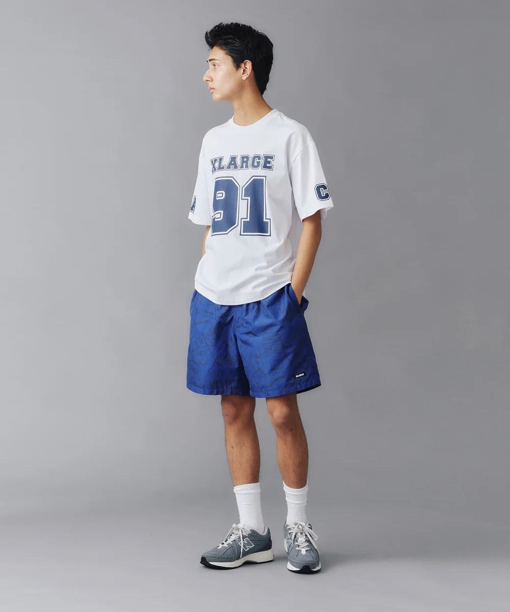 ONEJAMTART1's tweet photo. A simple, but impactful, graphic print tee crafted from extra smooth and fine 40/2 Tenjiku cotton yarn. https://t.co/IBo6JHRe4M