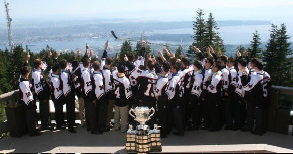 kenwardskorner's tweet photo. 19 yrs ago today

@WHLGiants won the Memorial Cup at the Pacific Coliseum in front of a sold out crowd of 16,281

14 different Vancouver players in the tournament would go on to eventually play games in #NHL

That team would be inducted into @BCHHoF in 2023

@Sportsnet650
@TheWHL https://t.co/X17OnlekNy