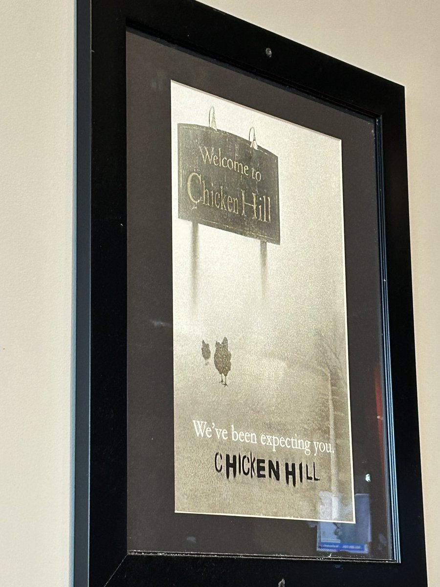 SpaceR0bot's tweet photo. WHO makes the posters for Cluckers bro? https://t.co/Y7ZHPFubi5