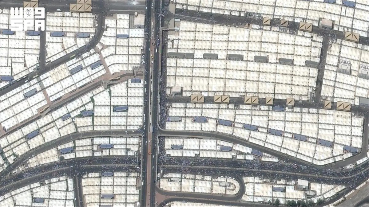 makkahregion's tweet photo. 📸..
صور فضائية للمسجد الحرام ومشعر الجمرات
التُقطت عبر الأقمار الصناعية في "كاكست" 
اليوم من ارتفاع 518 كم. https://t.co/tv4sf6TOrT
