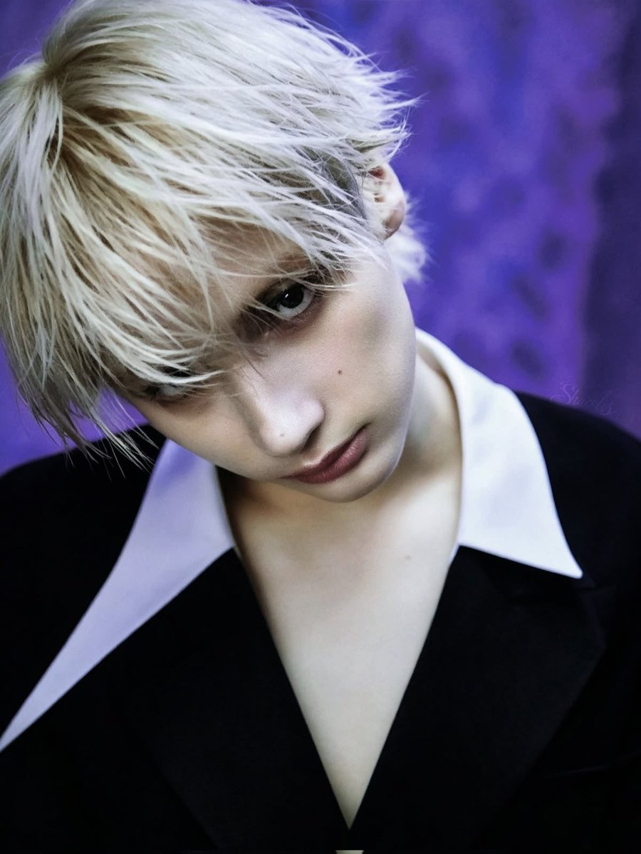 fa4ryji's tweet photo. Soobin of TXT reports that he did not know bandmate Hueningkai is gay.

"I thought he was Wasian." he says. https://t.co/UUTW0c0xte
