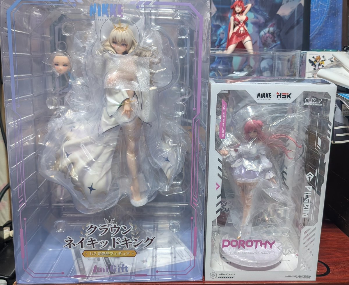 さっきのあみあみの中身これでした！ 1/7クラウンネイキッドキングと1 
