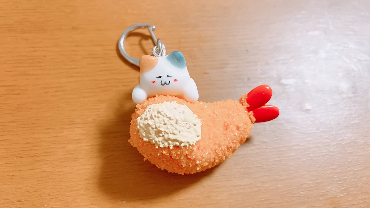 so0108ma's tweet photo. デザフェスでゲットしたものたち。
かわいい◎◎

ねこぱんつさん（@neko_pantu ）のハイレグキャット
ねっこねこ堂さん(@nekkonekodou )のえびふらいとにゃんこ
ダニエル屋さん(@danielkanema )のこーうんのマンドラさん

#デザフェス63 https://t.co/goQBGzhlz2