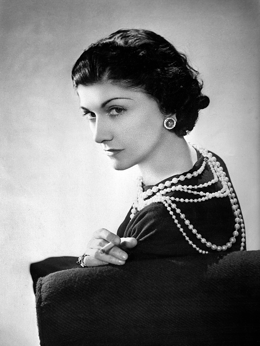 Pedrocomet's tweet photo. @choquei "Bom gosto e mau gosto custam a mesma coisa, me disseram certa vez. Aliás, o mau gosto às vezes custa até mais caro." Coco Chanel https://t.co/7wT8kbyRz0