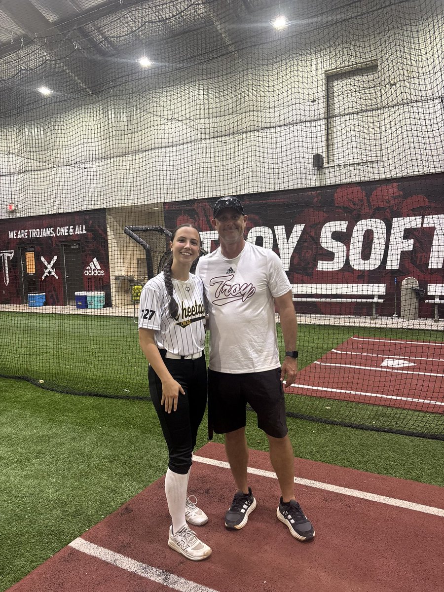 Sara_Stein2027's tweet photo. Thank you @TroyTrojansSB for an amazing camp on memorial day! I had a great time getting to know you all as coaches and what you guys stride for as a team! Had the best time first to third with 5.4! Looking forward to seeing you guys through the summer! @e_newellcoach @NateTompkins @MackPuck01 @ElizabethH_99_ @MCCheetahs @coach_ruechel @bville_BSF @ChampionCraftIL