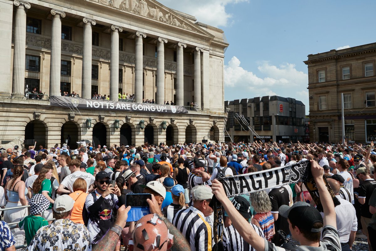 Official_NCFC's tweet photo. Nottingham City Council have estimated that yesterday's celebration was attended by 8,000 supporters 👏 https://t.co/b8dvu3n5V4