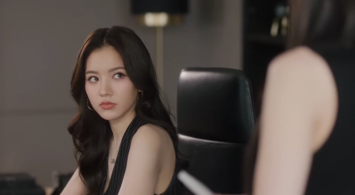 cosmeticsmmd's tweet photo. ช็อตนี้พี่ตายยย พี่เลเน่สวยอะ 

LBD EPISODE FOUR
#LoveBeyondDreamsEP4 https://t.co/LxT6hCQDb4