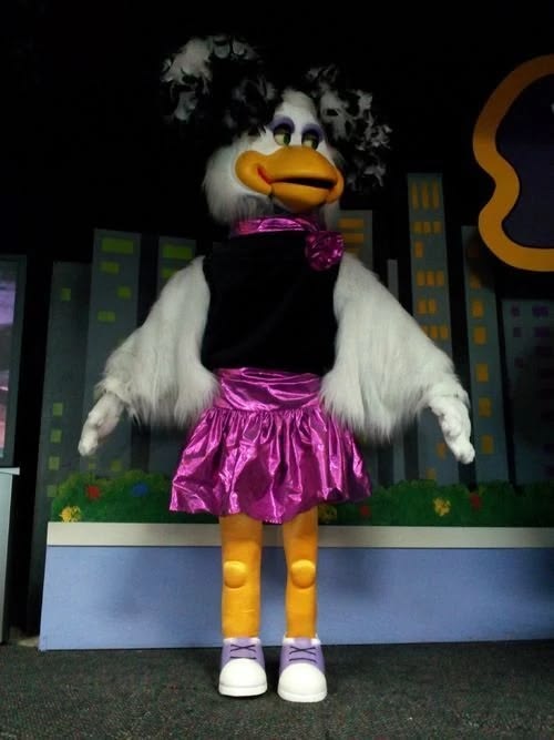 CarltonRowe13's tweet photo. Happy Birthday Helen Henny From Chuck E. Cheese &amp; The Gang https://t.co/jmJZ5Yt0IM