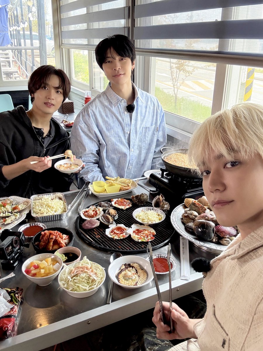 NCT 127 tweet media