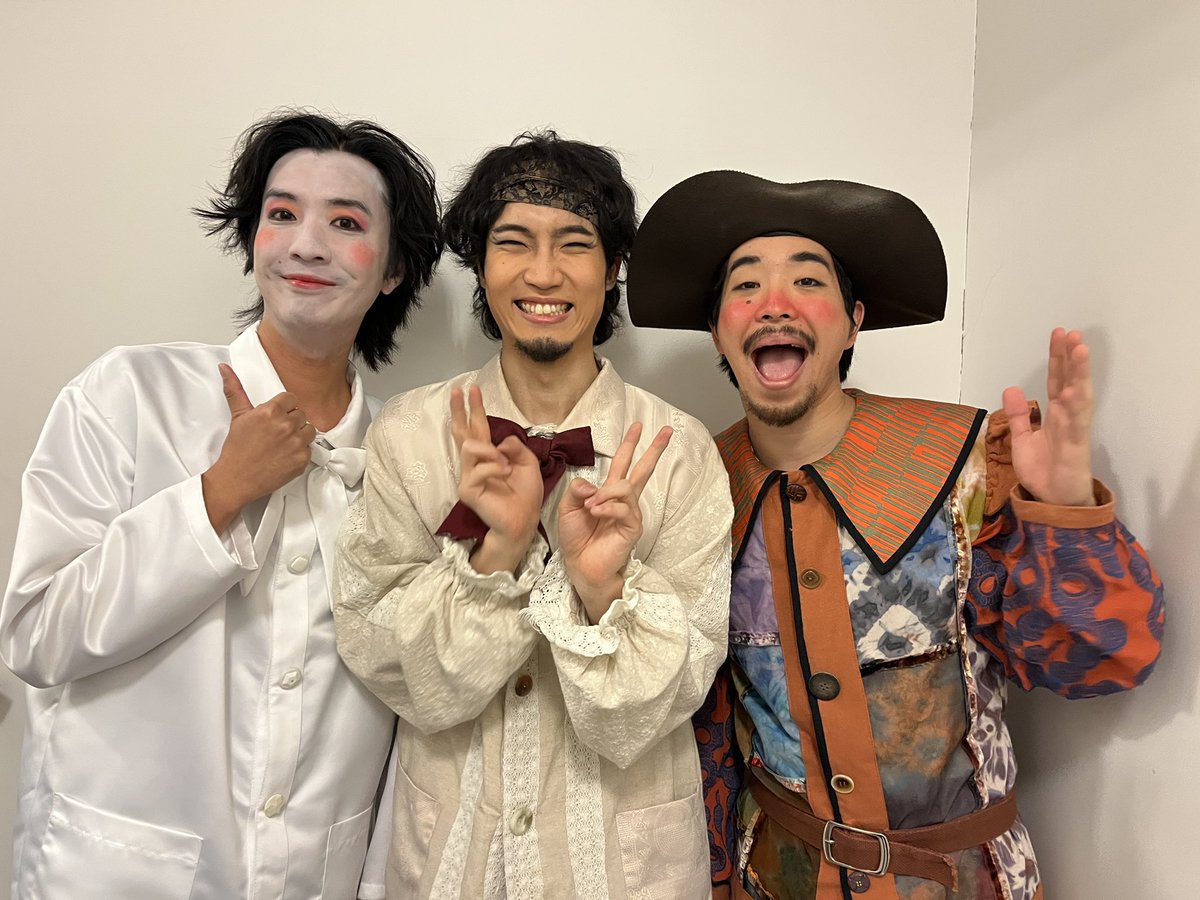 showyan2's tweet photo. 扉座『愚者には見えないラ・マンチャの王様の裸』

ご来場頂いた皆さまありがとうございました😊

本日2���テージでした！！
本当に幸せな時間でした！！
人気者になりたいです！笑
ありがとうございました！！

明日は19時Aチーム！！
よろしくお願い致します！！

#扉座
#愚者ラマ2026
#道化
#息子 https://t.co/IvUBHbADFG