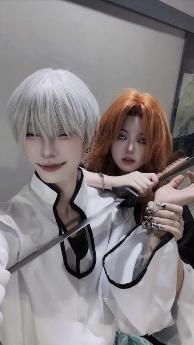 keych444's tweet photo. #불리치 
만약 네가 내일 뱀이 되어
사람을 잡아먹기 시작한다면,
사람을 잡아먹은 그 입으로
나를 사랑한다고 외친다면,
나는 과연 오늘과 똑같이
너를 사랑한다고 말할 수 있을까?
k4imao https://t.co/pX2u9F8IYB