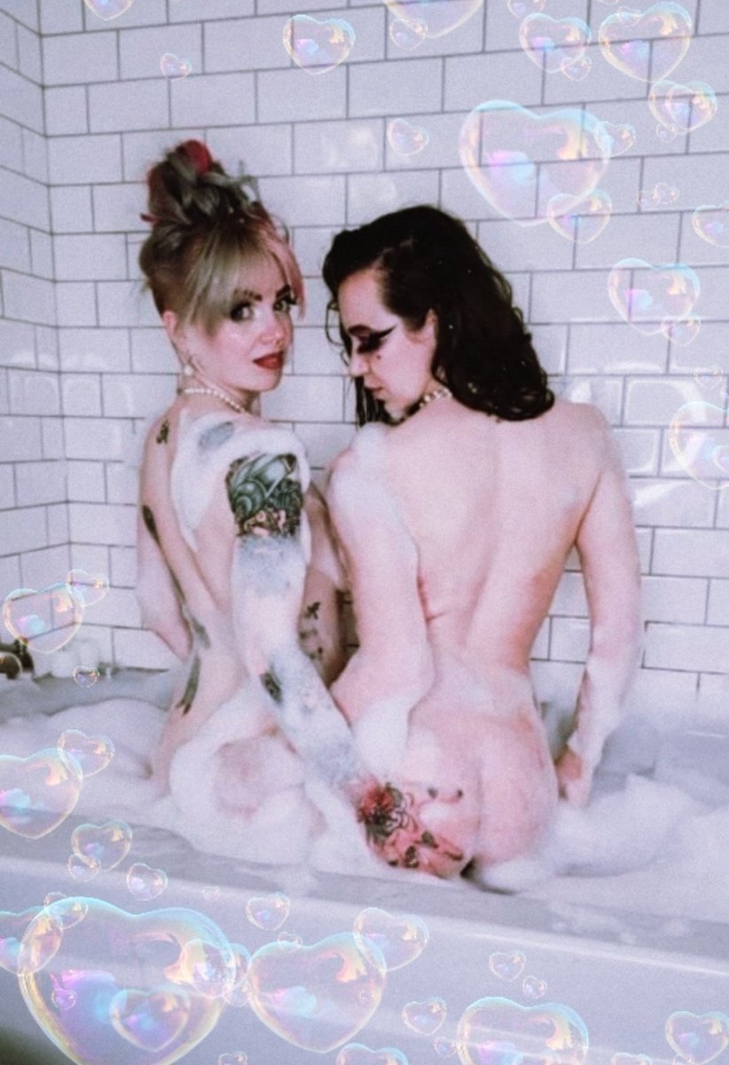 thatpinupwitch's tweet photo. Missing the days when I would roll up every month and crash @Roseiquartz1 place for sleepovers and gay shit 💕 https://t.co/rXx3iGUPrI