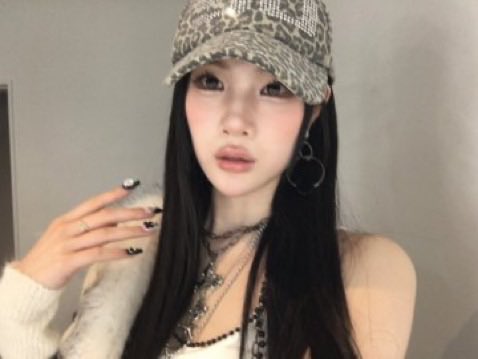 「 fal 」 👽 tweet media