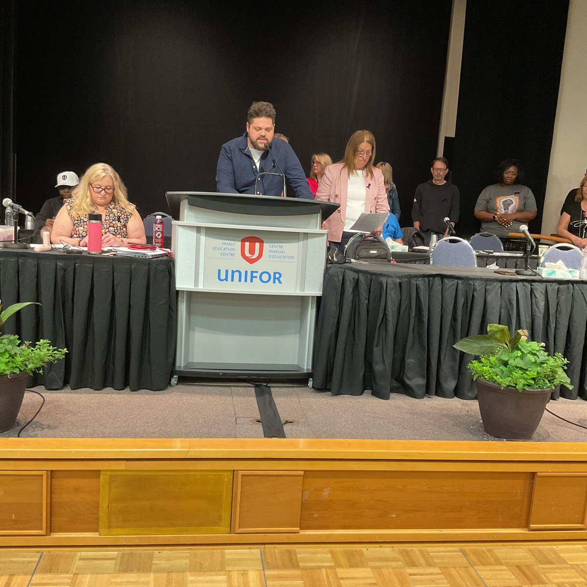 Unifor2002's tweet photo. We opened the morning with a deeply moving memorial as Jazz delegates gathered to honour our fallen colleagues, Captain Antoine Forest and First Officer McKenzie Gunter. They tragically lost their lives in the March 22, 2026 LaGuardia Airport crash of flight.
#Unifor2002 #unifor https://t.co/OmLM6jJG5R