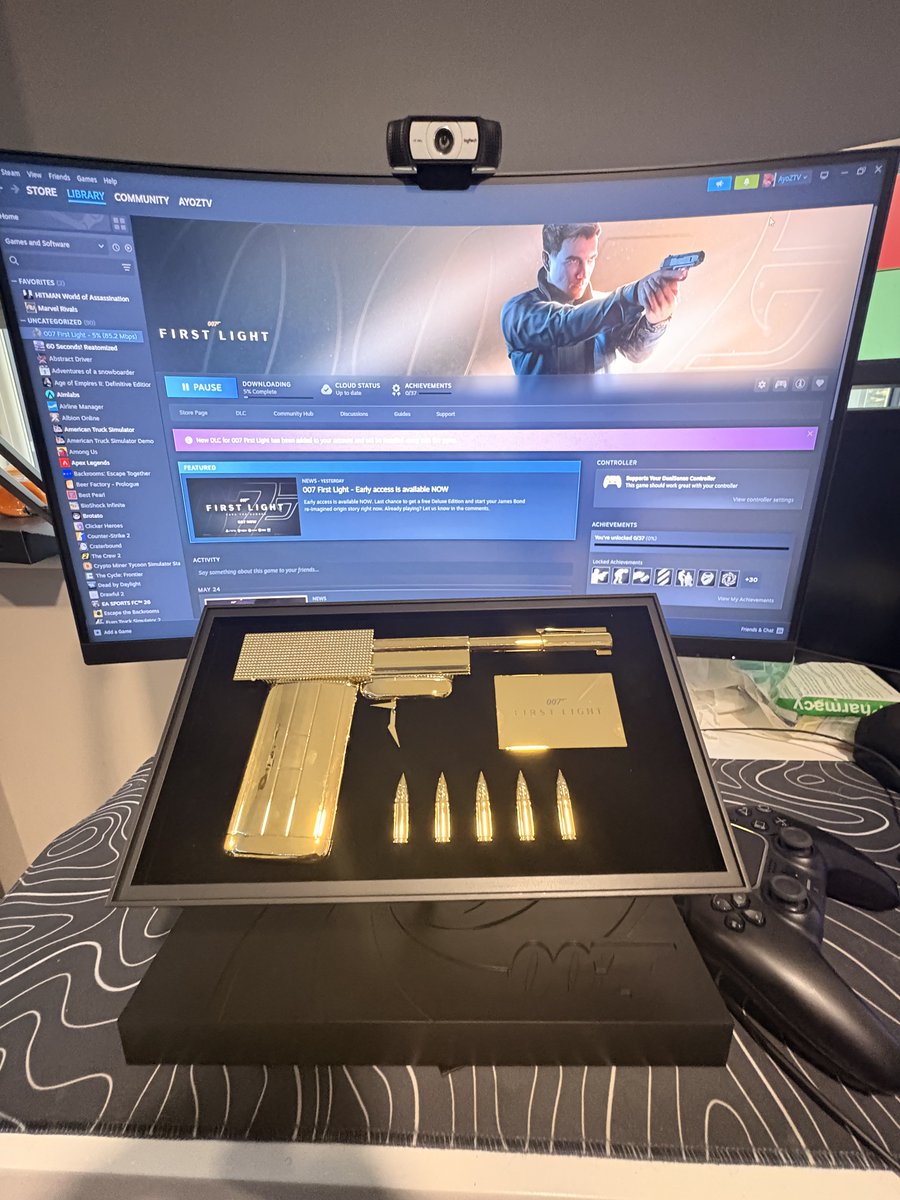AyoZTV's tweet photo. If your wondering who bought the 300 pound collectors edition I did.

Thank you @007GameIOI for this and I cannot wait to stream this game. Make sure to check out https://t.co/8VyhbybnRB as I will be playing the game there live when it downloads

#twitch #jamesbond #gaming #007firstlight #streamer