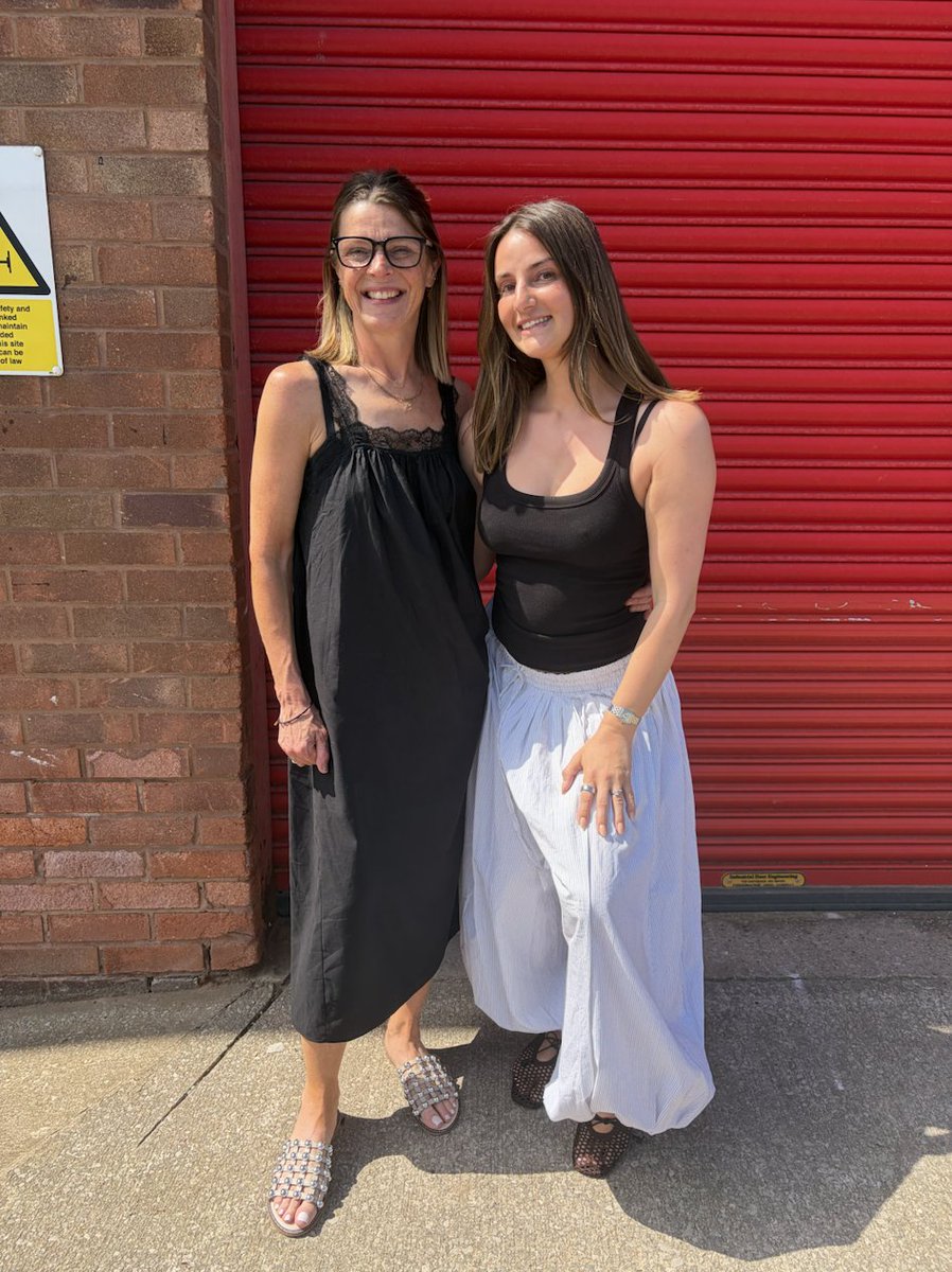 Navigators_AP's tweet photo. Wow - what an incredible donation! 👏

A massive thank you to Heather and the team at Fashion Retail Consultancy for providing a huge collection of ex-sample clothes for our Year 11 prom. 

Our students are going to be thrilled, and we’re so grateful for your support 💛 https://t.co/euoWDSugmf