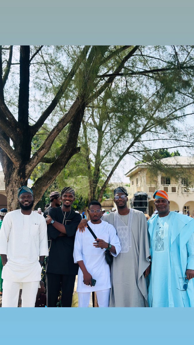 mheedoflagos's tweet photo. EID Kabir🌙 

From yours truly

#eid #EidKabir https://t.co/OoGYcEWHnb