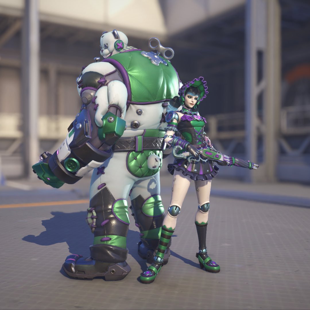 RenclawFN's tweet photo. I really didn’t mind what I pulled from my anniversary box, I had really been wanting this Ashe skin, and the JQ skin is really dope too, I already use the Widow mythic skin but what I pulled is cool, and the Pharah skin is just kinda meh. https://t.co/0BXqavDFdB