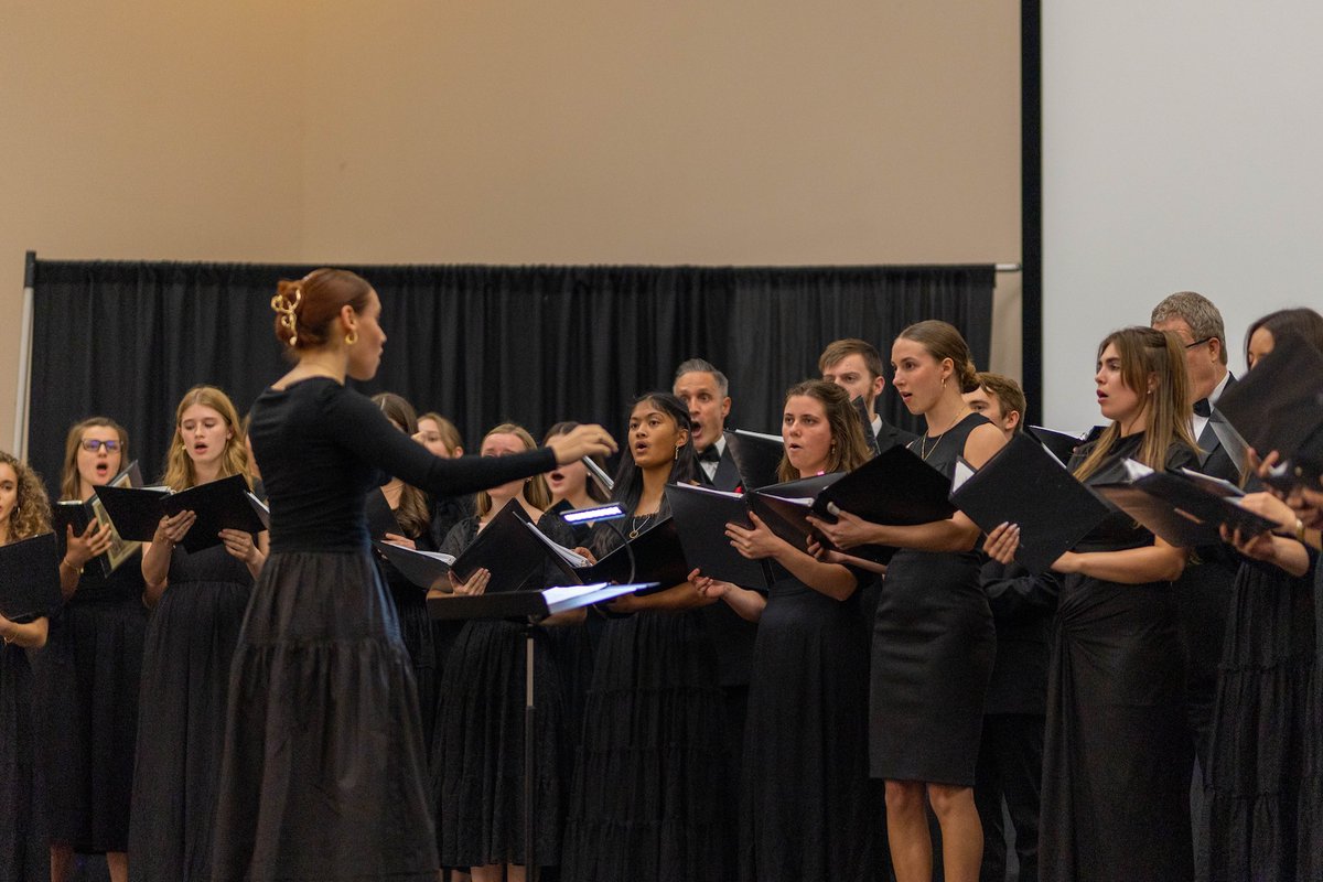 avemariauniv's tweet photo. Not sure if you’d “fit in” at Ave?
Truth is, there’s no one type of Ave student.
Artists. Athletes. Leaders. Performers. Future nurses, teachers, entrepreneurs, scientists, and storytellers.
#AveMariaUniversity #FindYourPlace #CollegeSearch #StudentLife https://t.co/xXvUjpj2em