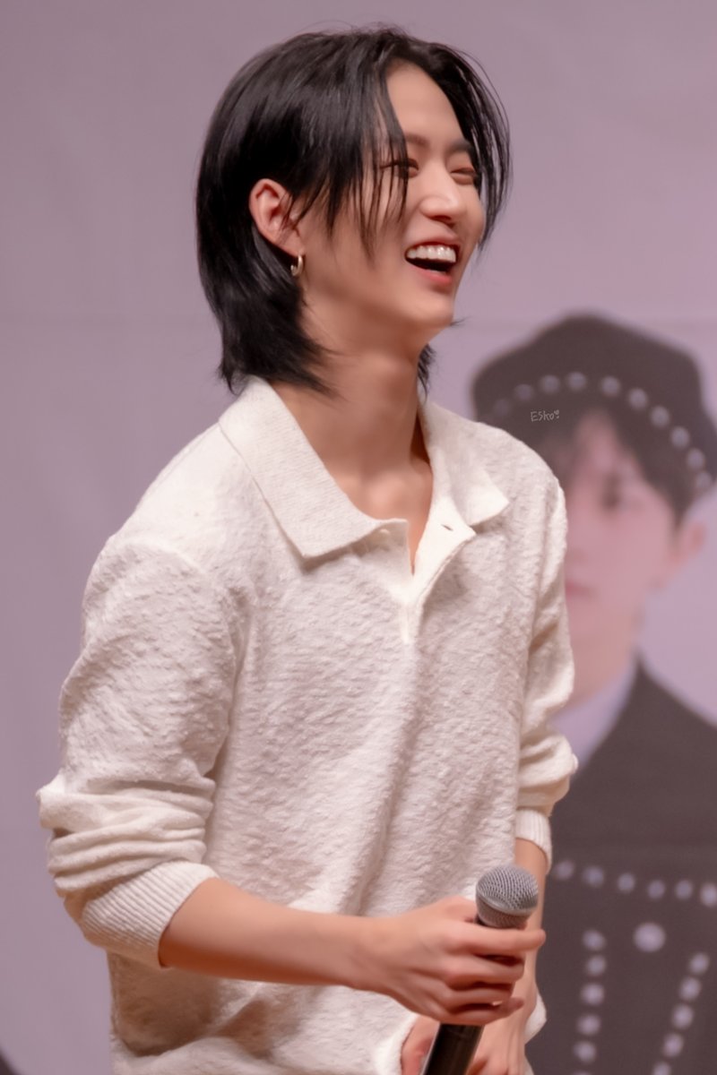 ConfuocoFoto's tweet photo. 260507リリイベv3 DAY7
渋谷総合文化センター大和田伝承ホール

#TNX #HWI
#내_정서를_휘저은_너 https://t.co/AXwanS8U5h