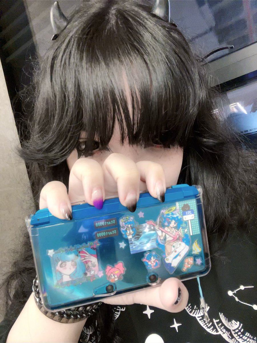 emitriz 🐙 tweet media