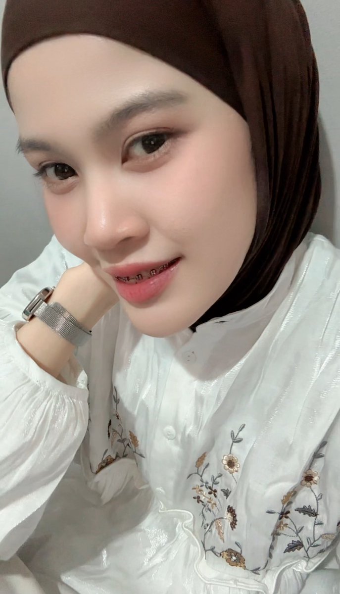 milwal_'s tweet photo. maroon bakalan jadi warna fav sih ya🫶🏻 https://t.co/JNgdS5BTwk