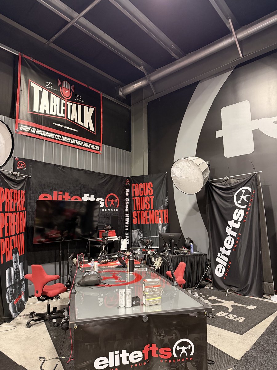 MonteSparkman's tweet photo. No words…….. @underthebar @elitefts https://t.co/Q4otAXict8
