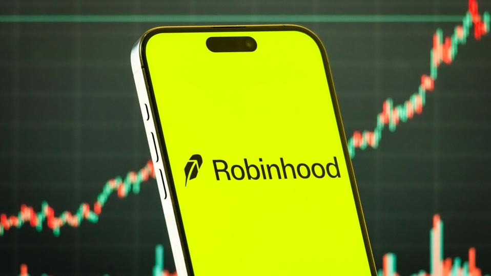 Forbes's tweet photo. Robinhood Will Allow Users’ AI Agents To Trade Stocks
https://t.co/V7Z6pwzR31 https://t.co/B0pNhZMySf