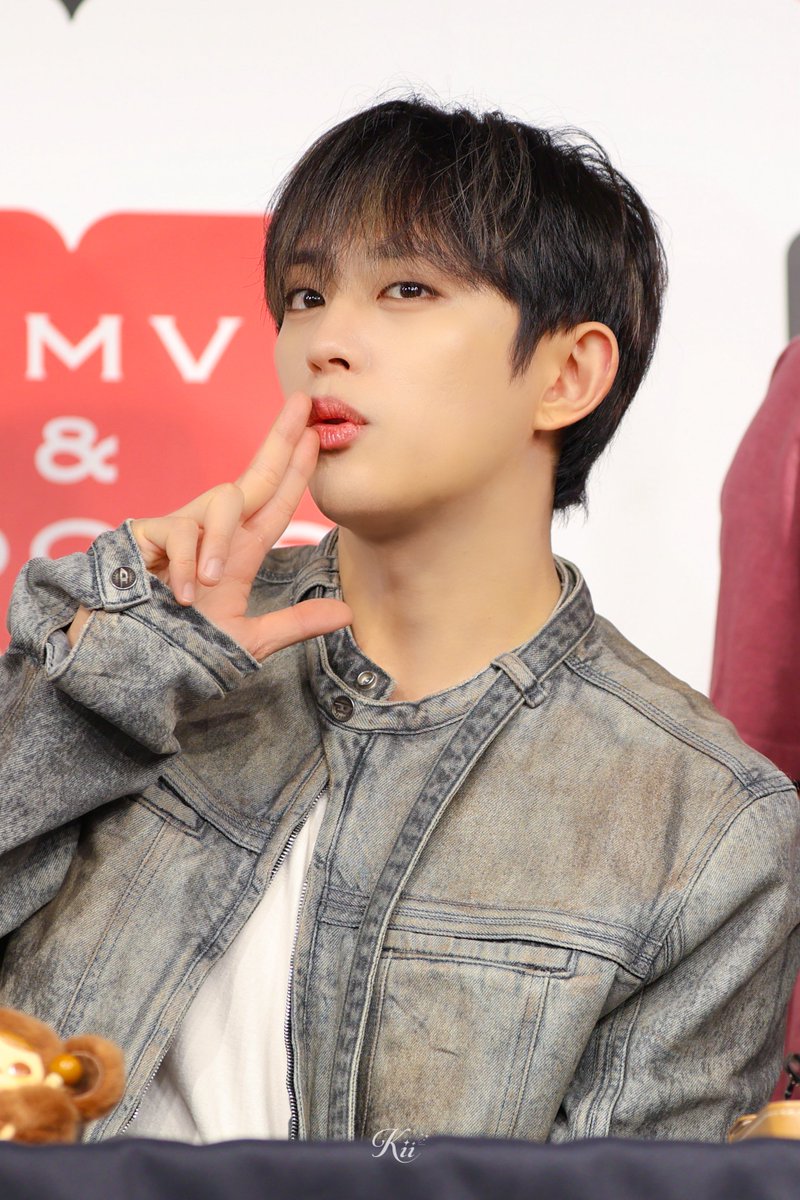 kii2chan's tweet photo. 260525 도쿄 HMV 팬싸

#디원 #D1 #장동일
#DKB #다크비 #ダクビ https://t.co/D5YkvolInZ