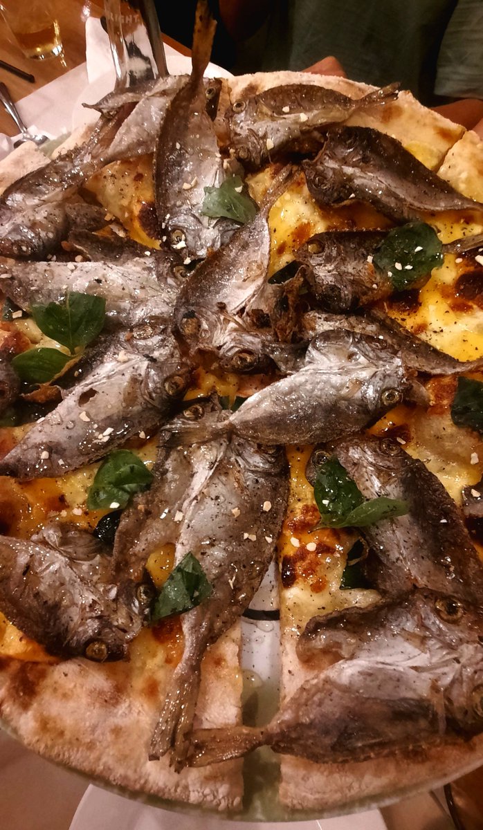 frank_savadera's tweet photo. Have you tasted #dangit #pizza. Actually, not bad. This one's from #OvenSesame. https://t.co/SGAJbuTTFi