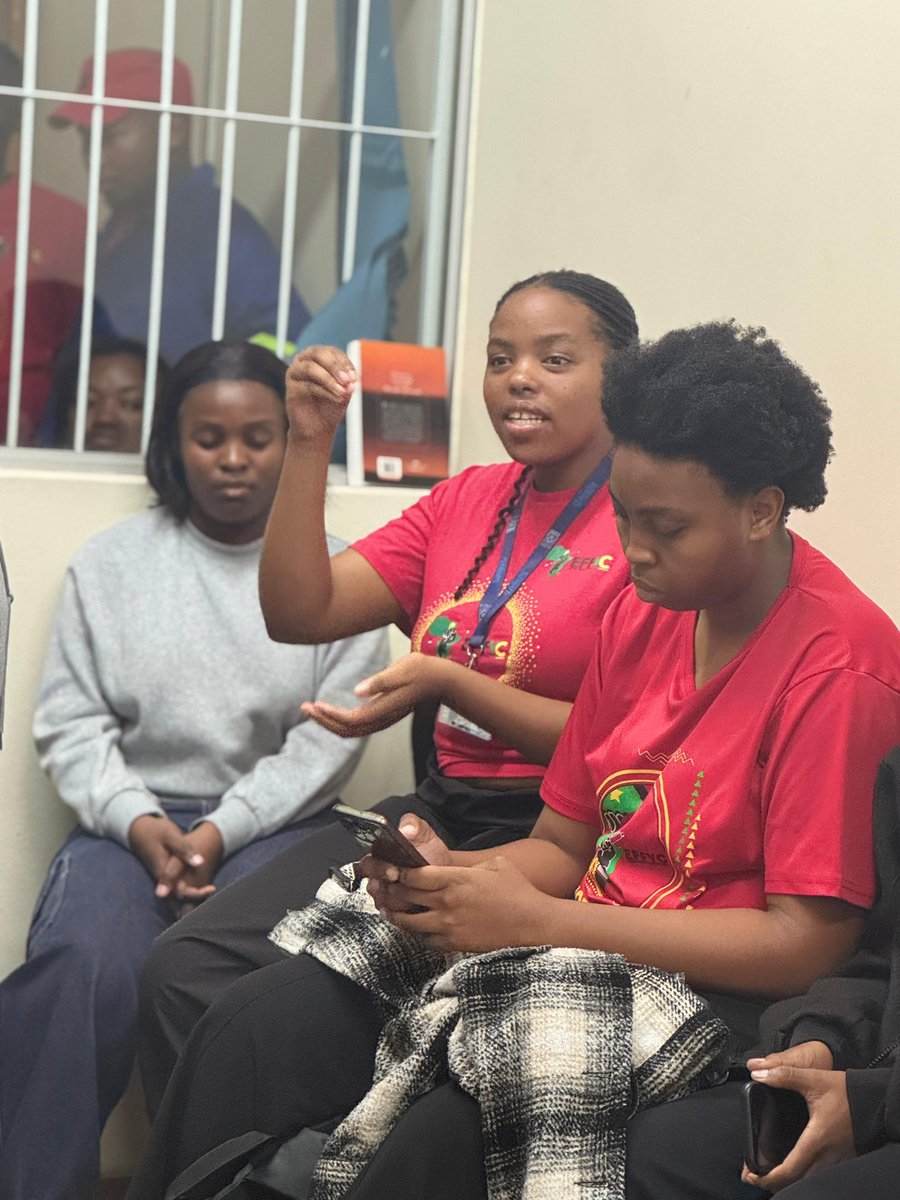 effyc_uwc's tweet photo. ♦️EFFYC UWC BRANCH♦️
The branch held its progressive brief meeting reflecting on the current state of campus particularly the issues pertaining Unibell Residence Maintenance.
Thank you EFFYC🖤💚❤️
#effyc #effycuwcbranch https://t.co/PSpog7EzcY