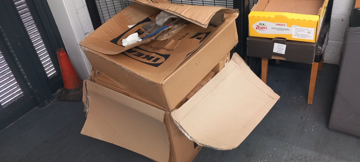 NewBuildHell's tweet photo. Bulk waste in the 'refuse store'. @wfcouncil @WFConservatives https://t.co/V8OJikCirD