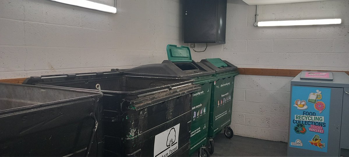 NewBuildHell's tweet photo. Bulk waste in the 'refuse store'. @wfcouncil @WFConservatives https://t.co/V8OJikCirD