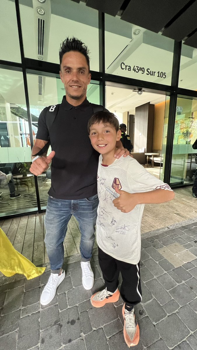 diefloco's tweet photo. @LucasGonzalez_V Quédate por lo menos 5 años en Tolima! Gracias por la sonrisa de mi hijo! https://t.co/Ab9q8zfqlv